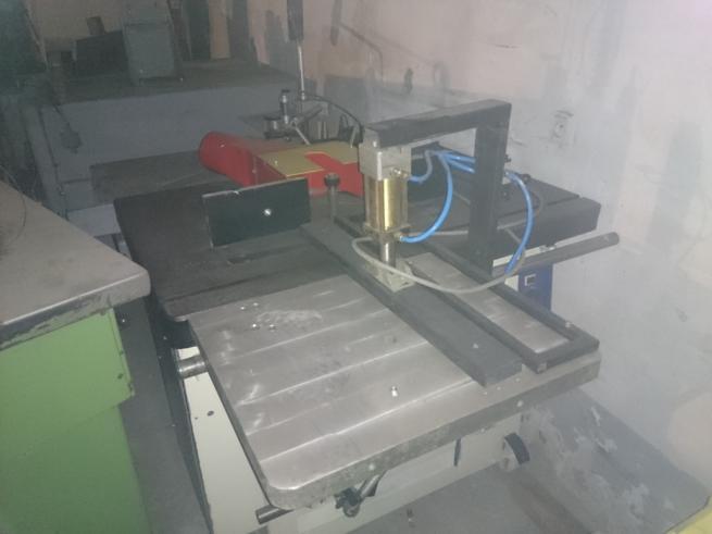 Spindle moulders with a side table JAROMA DCSV+SP